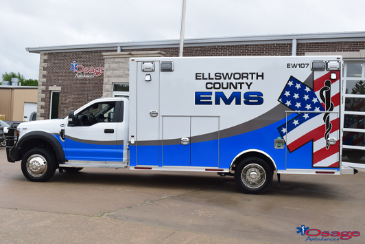 6324-Ellsworth-Co-EMS-Blog-4-ford-ambulance-for-sale